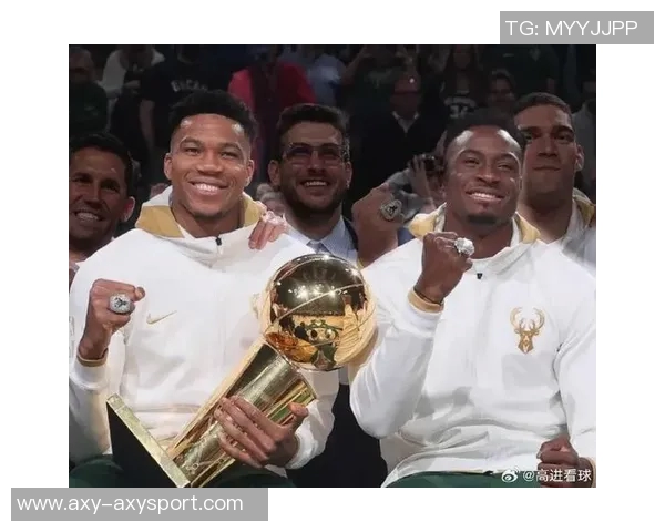 美媒评选字母哥五人阵容足球明星也加入这场盛宴