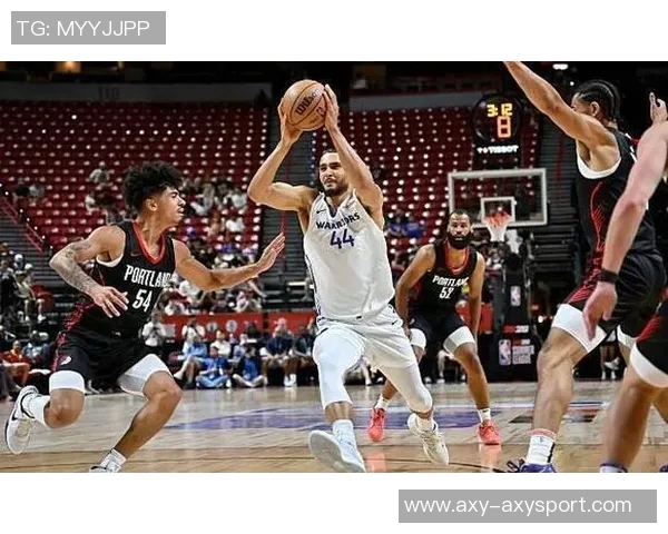 勇士队即将裁掉双向合同前锋杰克逊罗引发关注与讨论