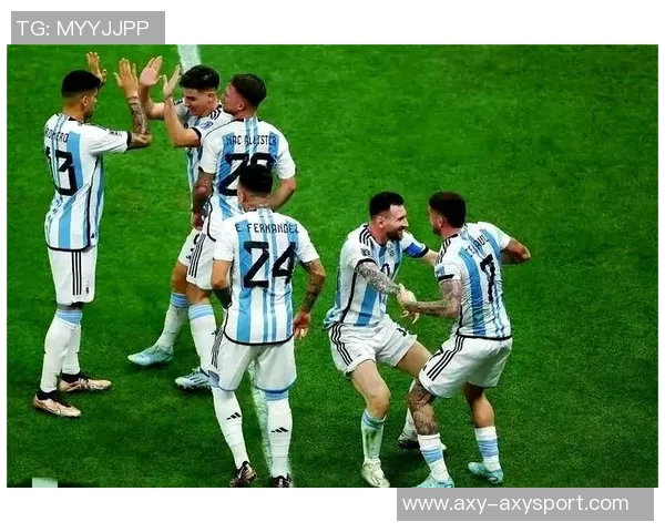 与梅西同框的荣耀时刻帕尼切利分享珍贵合照感慨万千 与梅西同框的荣耀时刻帕尼切利分享珍贵合照感慨万千