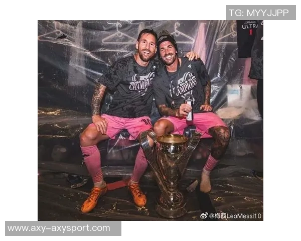 迈阿密边后卫阿尔巴手指受伤恢复良好球迷期待他重返赛场