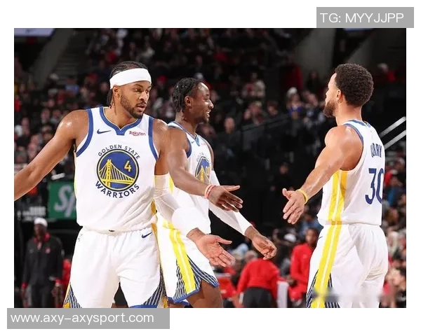 库巴追三人组本赛季表现出色14场比赛正负值高达61净效率达到150 库巴追三人组本赛季表现出色14场比赛正负值高达61净效率达到150