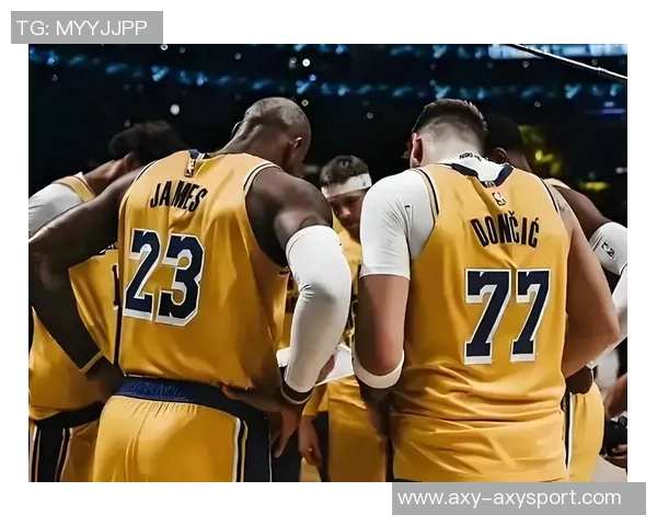 杨毅分析湖人战术选择认为詹姆斯影响东契奇表现宁愿全力支持东契奇 杨毅分析湖人战术选择认为詹姆斯影响东契奇表现宁愿全力支持东契奇