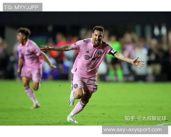 布斯克茨精准直塞助攻梅西单刀机会遗憾打偏错失良机