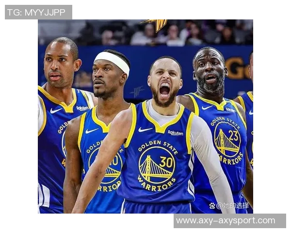 老将默契配合霍福德助攻库里精彩反篮打成21 老将默契配合霍福德助攻库里精彩反篮打成21