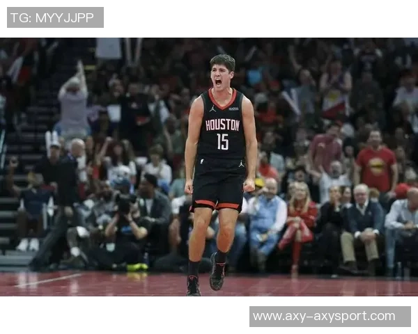 米切尔回应下半场零分表现称双腿沉重并无大碍 米切尔回应下半场零分表现称双腿沉重并无大碍