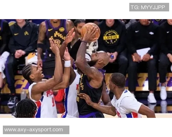 老詹生日之夜精彩回顾曾多次稳定20分以上单场狂砍48分接近三双表现